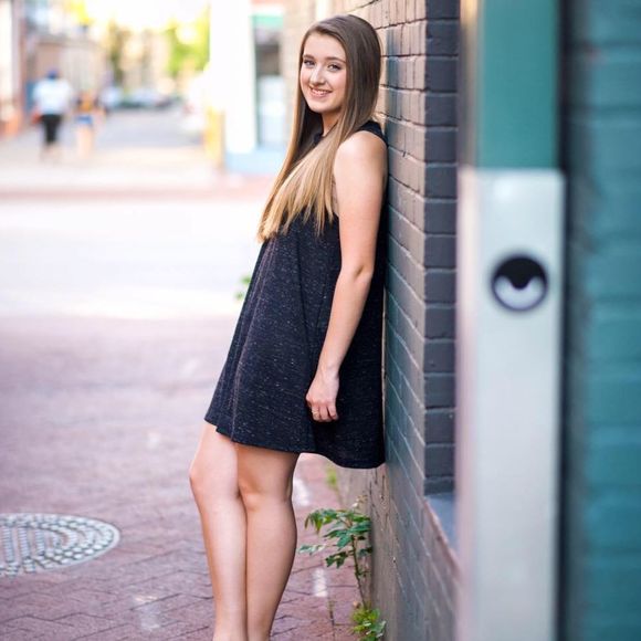 Meet your Posher, Kailey - Picture 1 of 1